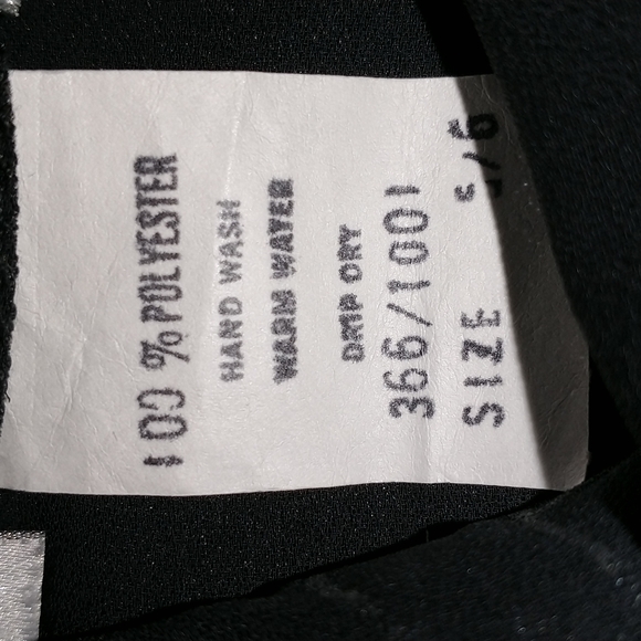 Jordan woman's size 5/6 shear blouse with faux gems/sequins- NWOT - Picture 3 of 11